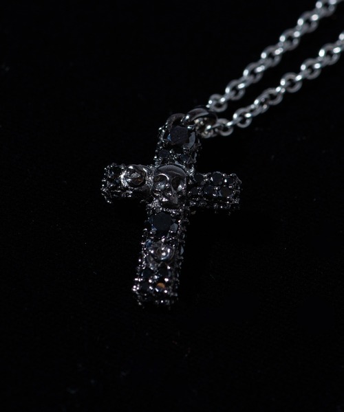 glamb(グラム)の「Odyssey Cross Necklace / オデッセイクロスネックレス(ネックレス・メンズ・ブラック/シルバー・FREE)」の4枚目の写真
