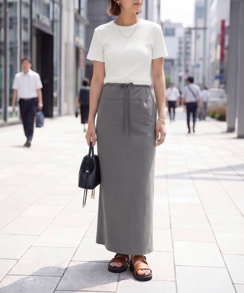 STYLE DELI(スタイルデリ)の「【Made in JAPAN】リブ半袖カットソートップス(Tシャツ/カットソー・レディース・グレイッシュベージュ/ブラック/カーキオリーブ/ホワイト/ネイビー・M)」の12枚目の写真