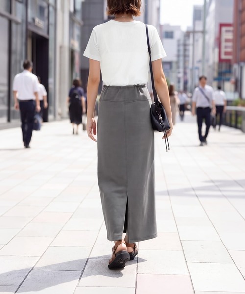 STYLE DELI(スタイルデリ)の「【Made in JAPAN】リブ半袖カットソートップス(Tシャツ/カットソー・レディース・グレイッシュベージュ/ブラック/カーキオリーブ/ホワイト/ネイビー・M)」の14枚目の写真