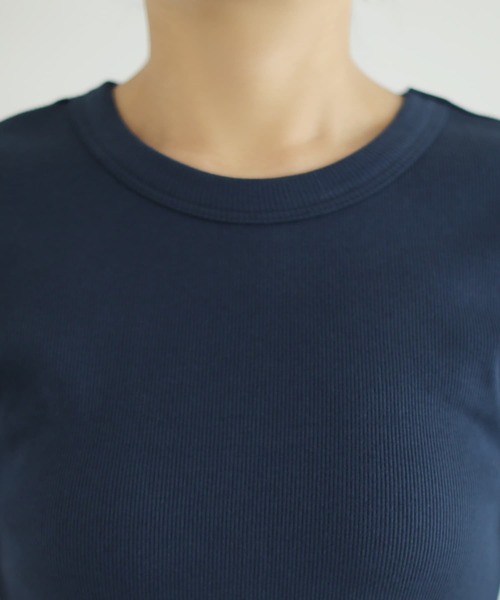 STYLE DELI(スタイルデリ)の「【Made in JAPAN】リブ半袖カットソートップス(Tシャツ/カットソー・レディース・グレイッシュベージュ/ブラック/カーキオリーブ/ホワイト/ネイビー・M)」の21枚目の写真