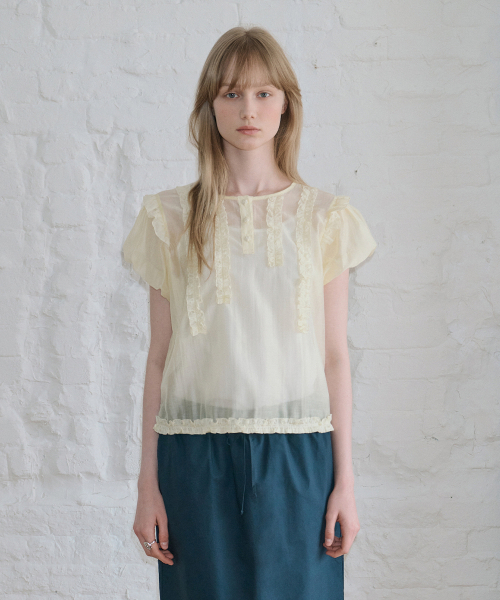SINOON(シヌーン)の「Babydoll Frill Blouse (Yellow)(シャツ/ブラウス・レディース・イエロー・FREE)」の5枚目の写真