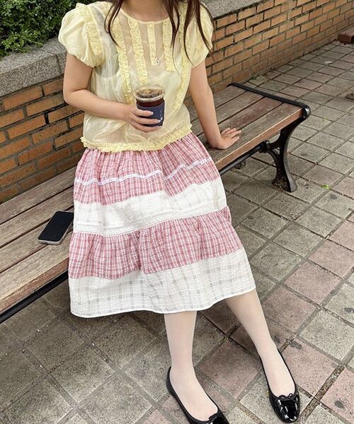 SINOON(シヌーン)の「Babydoll Frill Blouse (Yellow)(シャツ/ブラウス・レディース・イエロー・FREE)」の9枚目の写真
