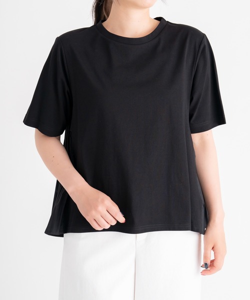 STRAWBERRY-FIELDS(ストロベリーフィールズ)の「ファンクショナル天竺_バックプリーツドッキングTシャツ(Tシャツ/カットソー・レディース・ホワイト/ブラック/ライトブルー・2)」の11枚目の写真