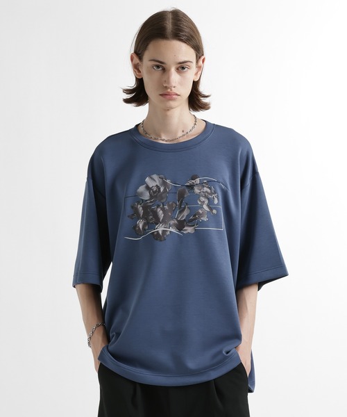 HARE(ハレ)の「【接触冷感】フラワープリントカット(HARE)(Tシャツ/カットソー・メンズ・ブラック/ホワイト/グリーン/ブルー・FREE)」の4枚目の写真