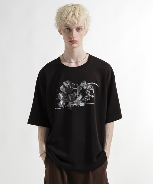 HARE(ハレ)の「【接触冷感】フラワープリントカット(HARE)(Tシャツ/カットソー・メンズ・ブラック/ホワイト/グリーン・FREE)」の2枚目の写真