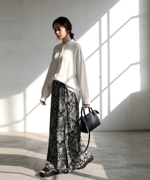 antiqua(アンティカ)の「トワルドジュイ柄 ロングスカート(スカート・レディース・アイボリー/ブラック/ネイビー・TL/REGULAR)」の17枚目の写真