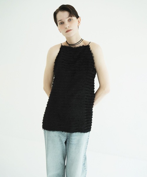 CLANE（クラネ）の「W FACE FEATHER CAMI TOPS（その他トップス・レディース・アイボリー/ブラック・2/1）」の11枚目の写真