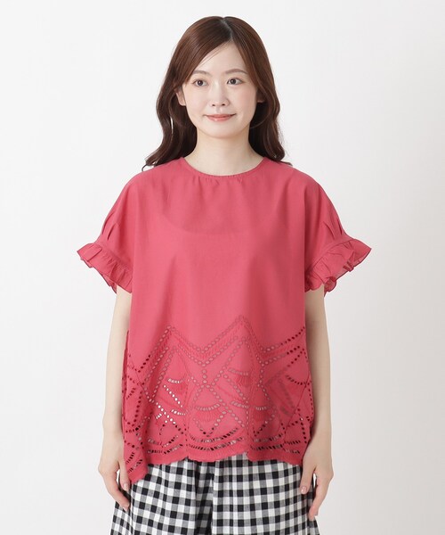 one'sterrace(ワンズテラス)の「スカラップ刺繍ブラウス(シャツ/ブラウス・レディース・ブラウン系8/アイボリー系8/レッド系9/ブラック系8・02)」の9枚目の写真