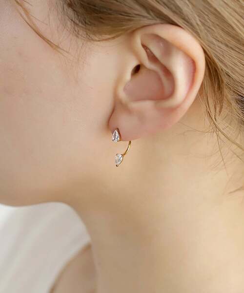 ANEMONE(アネモネ)の「【ステンレス】ドロップビジューバックキャッチピアス(ピアス(両耳用)・レディース・ゴールド/シルバー・FREE)」の5枚目の写真