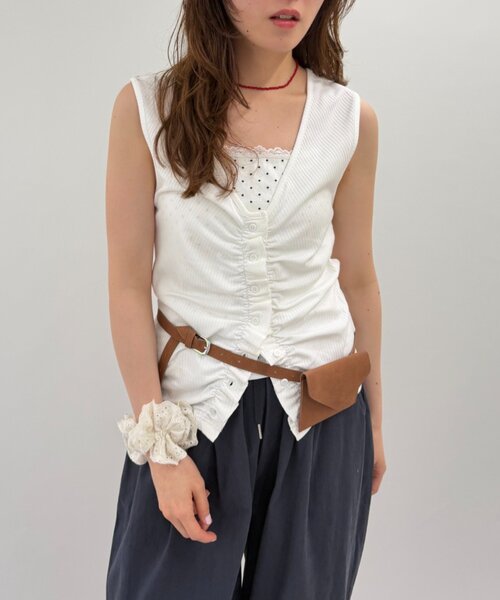 w closet(ダブルクローゼット)の「なみなみドットレイヤードタンク 夏服(Tシャツ/カットソー・レディース・チャコールグレー/サックスブルー/オフホワイト/ブラック・FREE)」の5枚目の写真