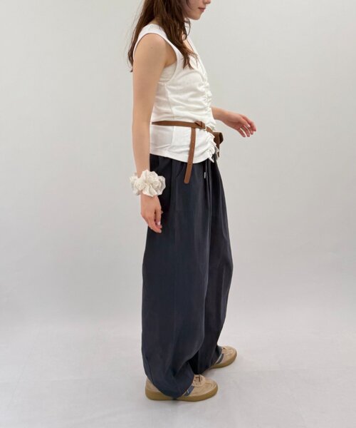 w closet(ダブルクローゼット)の「なみなみドットレイヤードタンク 夏服(Tシャツ/カットソー・レディース・チャコールグレー/サックスブルー/オフホワイト/ブラック・FREE)」の9枚目の写真