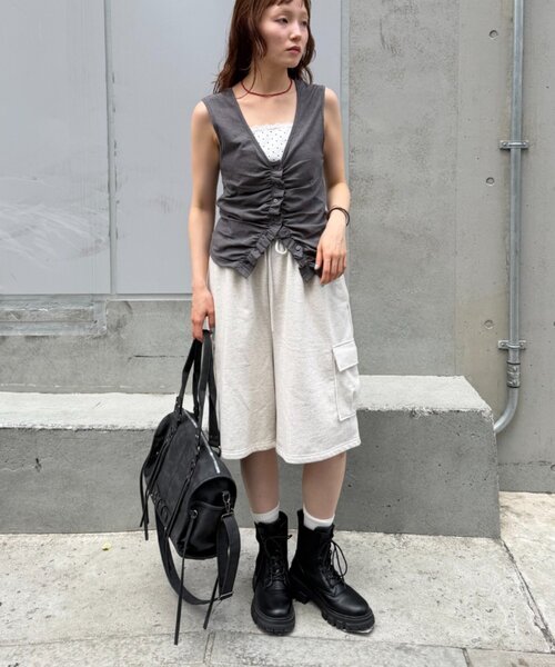 w closet(ダブルクローゼット)の「なみなみドットレイヤードタンク 夏服(Tシャツ/カットソー・レディース・チャコールグレー/サックスブルー/オフホワイト/ブラック・FREE)」の22枚目の写真
