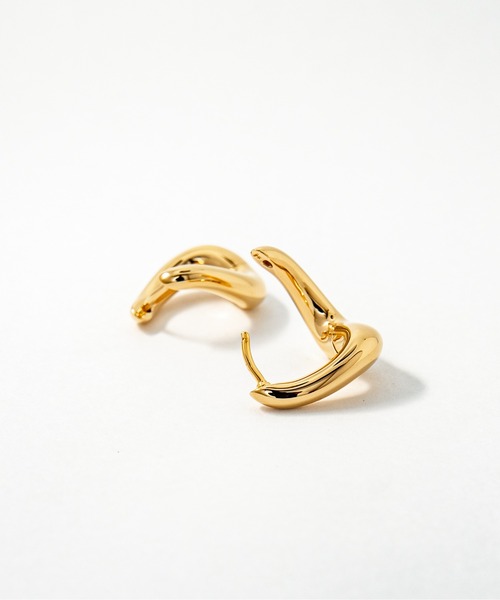 TOM WOOD(トムウッド)の「【TOMWOOD】Twist Hoops Small ゴールド ピアス ユニセックス(ピアス(両耳用)・レディース・ゴールド・FREE)」の3枚目の写真