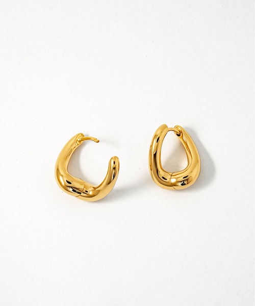 TOM WOOD(トムウッド)の「【TOMWOOD】Twist Hoops Small ゴールド ピアス ユニセックス(ピアス(両耳用)・レディース・ゴールド・FREE)」の5枚目の写真