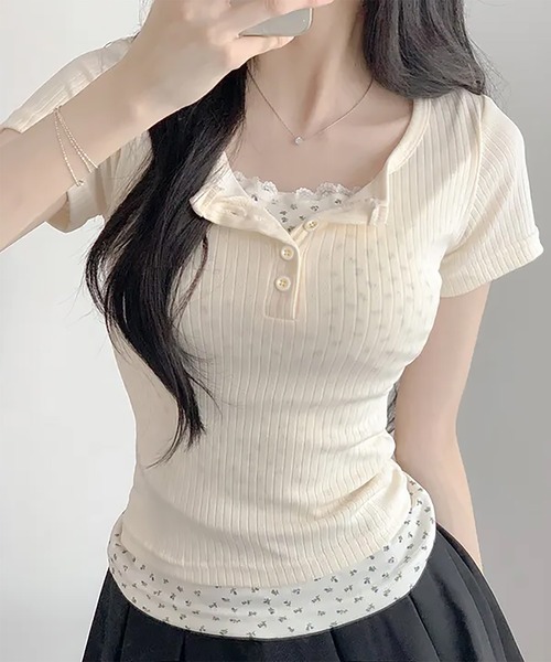 Girly Doll(ガーリードール)の「ヘンリーネック小花柄レイヤード半袖カットソー(その他トップス・レディース・ベージュ/ブルー・L/M)」の10枚目の写真