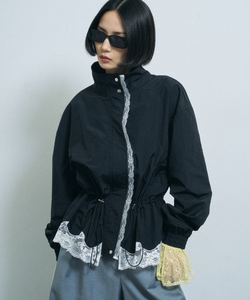 yae(ヤエ)の「Lace hem blouson / レースヘムブルゾン(ブルゾン・レディース・グレー/ベージュ/ブラック・FREE)」の1枚目の写真