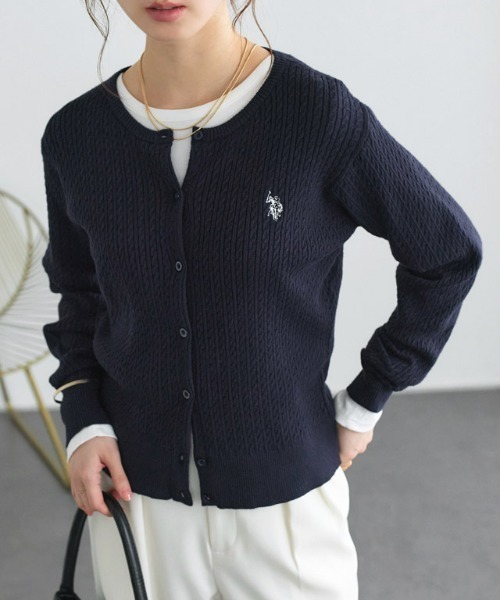 U.S. POLO ASSN.(ユーエスポロアッスン)の「U.S. POLO ASSN. ケーブルニットカーディガン(カーディガン/ボレロ・レディース・ベージュ系その他/ピンク系その他/ネイビー/オフホワイト/グレー系・LL/S/L/M)」の1枚目の写真