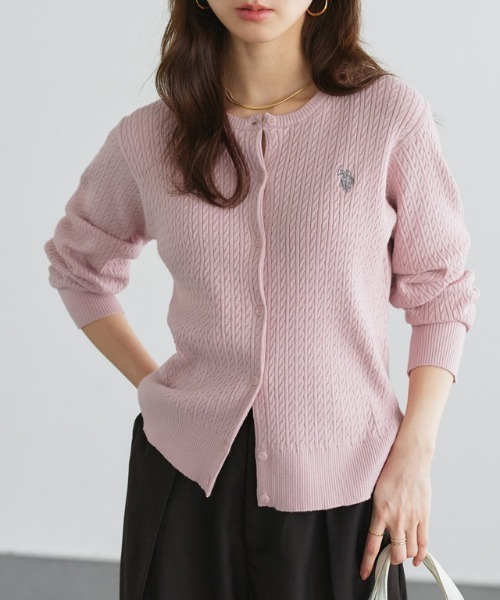 U.S. POLO ASSN.(ユーエスポロアッスン)の「U.S. POLO ASSN. ケーブルニットカーディガン(カーディガン/ボレロ・レディース・ベージュ系その他/ピンク系その他/ネイビー/オフホワイト/グレー系・LL/S/L/M)」の6枚目の写真