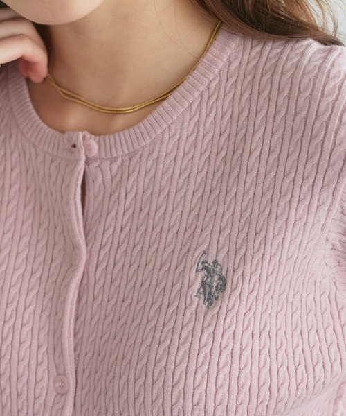 U.S. POLO ASSN.(ユーエスポロアッスン)の「U.S. POLO ASSN. ケーブルニットカーディガン(カーディガン/ボレロ・レディース・ベージュ系その他/ピンク系その他/ネイビー/オフホワイト/グレー系・LL/S/L/M)」の9枚目の写真