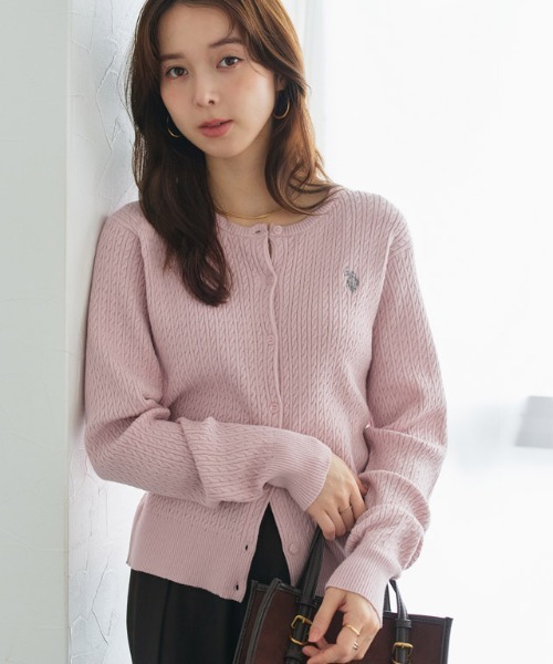 U.S. POLO ASSN.(ユーエスポロアッスン)の「U.S. POLO ASSN. ケーブルニットカーディガン(カーディガン/ボレロ・レディース・ベージュ系その他/ピンク系その他/ネイビー/オフホワイト/グレー系・LL/S/L/M)」の10枚目の写真