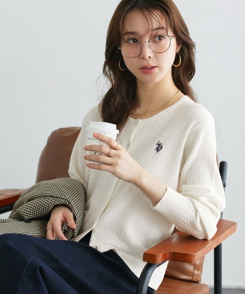 U.S. POLO ASSN.(ユーエスポロアッスン)の「U.S. POLO ASSN. ケーブルニットカーディガン(カーディガン/ボレロ・レディース・ベージュ系その他/ピンク系その他/ネイビー/オフホワイト/グレー系・LL/S/L/M)」の13枚目の写真