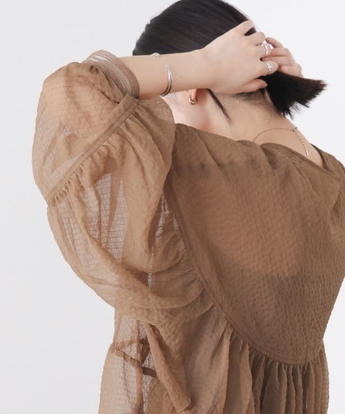 Bou Jeloud（ブージュルード）の「シアーギャザーZIPブルゾン（ブルゾン・レディース・ブラック/ブラウン・MEDIUM）」の9枚目の写真