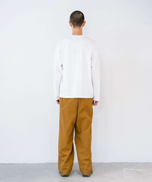 yoshiokubo(ヨシオクボ)の「yoshiokubo ヨシオクボ / RUNNER FILM PK L/S T ランナーフィルムポケットロンT / YKF26111(Tシャツ/カットソー・メンズ・ブラック/ホワイト・1/3/2)」の5枚目の写真