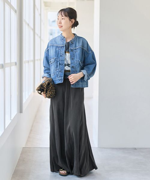 Spick & Span（スピックアンドスパン）の「フィブリルキュプラフレアスカート（スカート・レディース・ベージュ/ブラック系その他・36/38）」の3枚目の写真