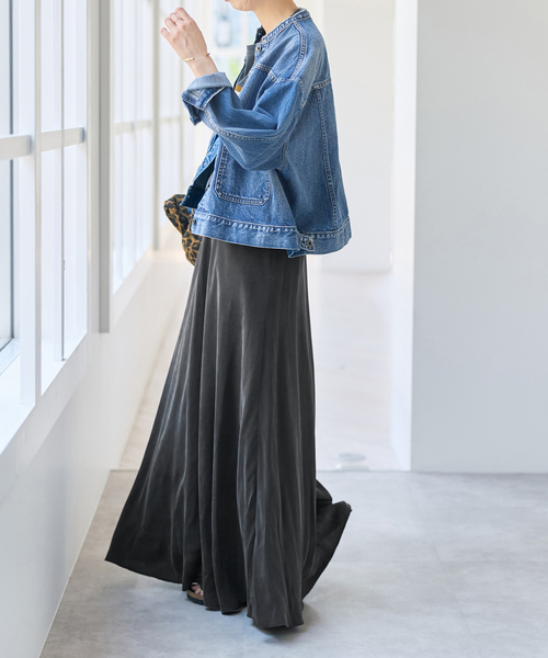 Spick & Span（スピックアンドスパン）の「フィブリルキュプラフレアスカート（スカート・レディース・ベージュ/ブラック系その他・36/38）」の8枚目の写真