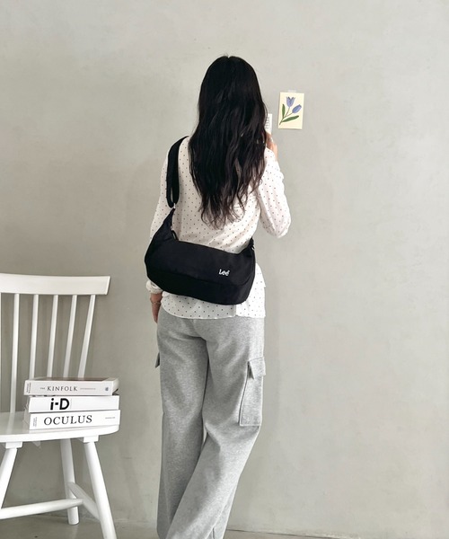 Lee(リー)の「Lee.ワークポケット キャンバスショルダーバッグ.ユニセックス(ショルダーバッグ・レディース・ブラック/グレー/オフホワイト・FREE)」の18枚目の写真