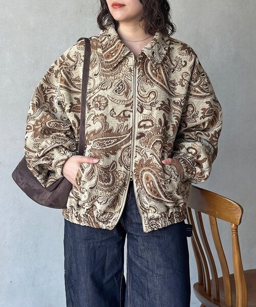 CPCM(シーピーシーエム)の「ぺイズリー柄ゴブランジップジャケット(ブルゾン・メンズ・アイボリー/ブラック・LARGE/MEDIUM)」の3枚目の写真