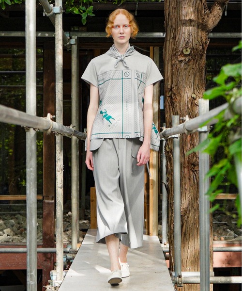 mintdesigns（ミントデザインズ）の「Utility Pocket Midi Pants（その他パンツ・レディース・グレー/ネイビー・ONESIZE）」の4枚目の写真