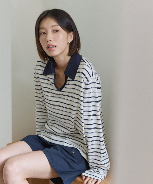 OURHOPE（アワーホープ）の「オープンカラー ロゴ ストライプ スリーブ Tシャツ - アイボリー（Tシャツ/カットソー・レディース・アイボリー・ONE）」の2枚目の写真