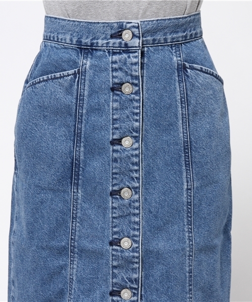MOUSSY（マウジー）の「SLIT BUTTON DENIM SKIRT（デニムスカート