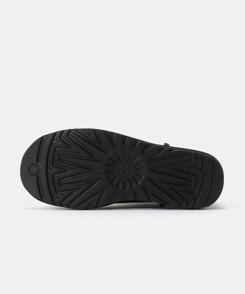 UGG（アグ）の「UGG W Classic Ultra Mini LTHR 1174210-BLAK（ブーツ・レディース・ブラック・23cm/24cm/25cm）」の4枚目の写真