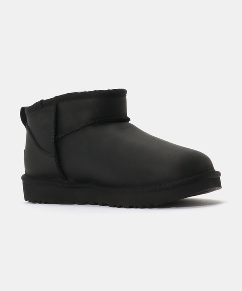 UGG（アグ）の「UGG W Classic Ultra Mini LTHR 1174210-BLAK（ブーツ・レディース・ブラック・23cm/24cm/25cm）」の5枚目の写真