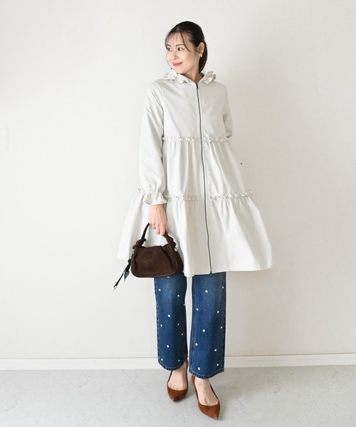 Neige（ネージュ）の「撥水フリルティアードコート（その他アウター・レディース・ネイビー/ライトベージュ・ONE SIZE）」の22枚目の写真