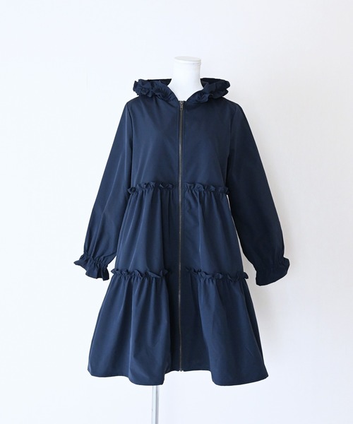 Neige（ネージュ）の「撥水フリルティアードコート（その他アウター・レディース・ネイビー/ライトベージュ・ONE SIZE）」の15枚目の写真