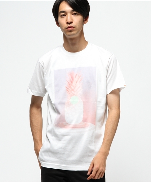 HEAD PORTER(ヘッドポーター)の「PINEAPPLE SOUNDS TEE(Tシャツ/カットソー・メンズ・ホワイト・MEDIUM/X-LARGE/SMALL/LARGE)」の3枚目の写真