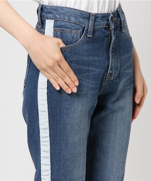 LUC DNM （ラックデニム）の「LUCDNM ラックデニム　tape line boy's テープラインボーイズ（デニムパンツ・レディース・ブルー・LARGE/MEDIUM）」の7枚目の写真
