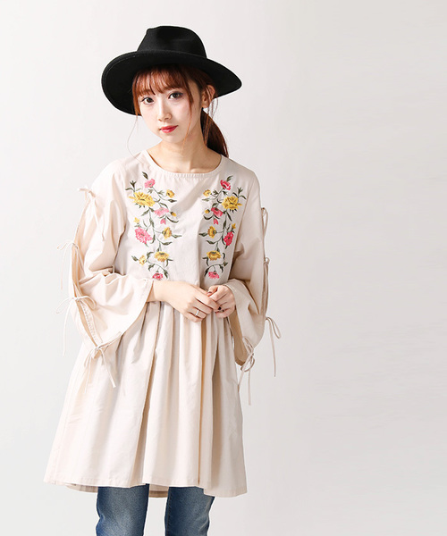 WEGO（ウィゴー）の「WEGO/リボンスリーブ刺繍ワンピース（ワンピース・レディース・ベージュ/ブラック・FREE）」の14枚目の写真