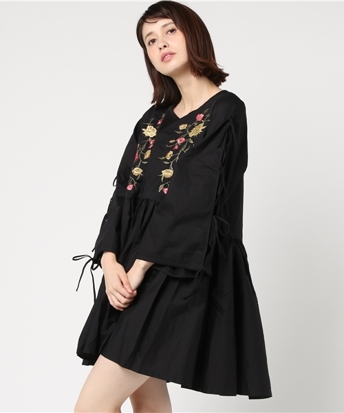 WEGO（ウィゴー）の「WEGO/リボンスリーブ刺繍ワンピース（ワンピース・レディース・ベージュ/ブラック・FREE）」の13枚目の写真