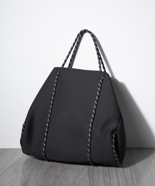 Donnaruma(ドンナルンマ)の「【Donnaruma】ネオプレーンBIGトートバッグ DN1007036(トートバッグ・レディース・ホワイト/ブラック/グレー/カーキ/ネイビー/ダークネイビー/ライトグレー・FREE)」の3枚目の写真