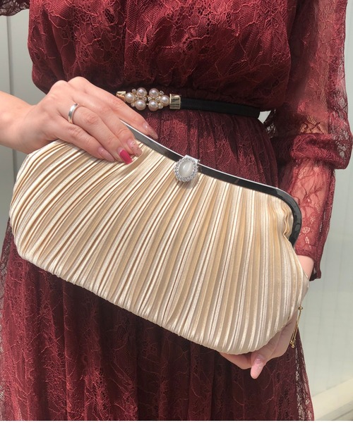 Cupid Heart（キューピッドハート）の「【Cupid Heart】結婚式バッグ プリーツパーティーバッグ（クラッチバッグ・レディース・ネイビー/ベージュ/ブラック/シルバー・MEDIUM）」の20枚目の写真