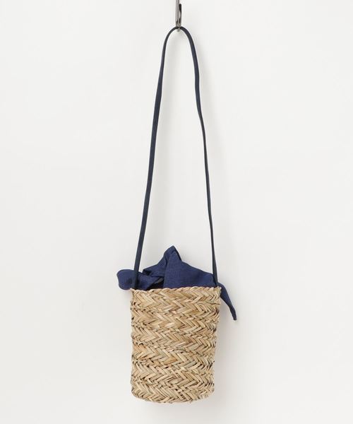 notch.(ノッチ)の「シーグラス エクシレショルダーバッグ(かごバッグ・レディース・ネイビー/キャメル・ONE SIZE)」の4枚目の写真