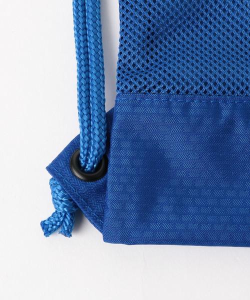 THE NORTH FACE（ザノースフェイス）の「THE NORTH FACE(ザノースフェイス) フライウェイトナップサック（バックパック/リュック・キッズ・レッド/ロイヤルブルー・FREE）」の4枚目の写真