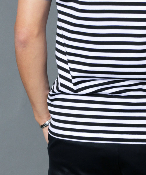 Magine（マージン）の「CTN BOADER C/N PKT TEE S/S:コットンボーダー クルーネックポケットTEE（Tシャツ/カットソー・メンズ・ブラック×グレー/グレイッシュベージュ/ホワイト×ネイビー/ホワイト×ブラック・48/44/46）」の22枚目の写真