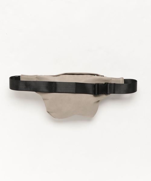WEGO（ウィゴー）の「WEGO/フェイクレザーウエストバッグ（ボディバッグ/ウエストポーチ・メンズ・ブラック/グレー・FREE）」の6枚目の写真