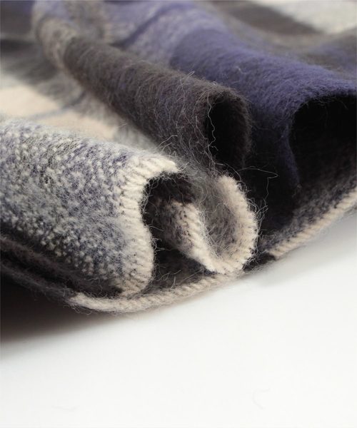 titivate(ティティベイト)の「チェック大判ストール(ストール/ショール・レディース・オレンジ/ネイビー/ブラウン/グレー/イエロー・FREE)」の10枚目の写真