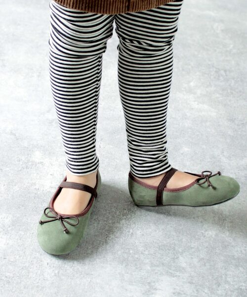 SOROTTO（ソロット）の「ぺたんこバレエシューズ 16-18cm ストラップ付き（バレエシューズ・キッズ・ブラック/ベージュ/ピンク/ブルーグレー/イエロー/グリーン/レオパード/ブラック系その他/ゴールド/レッド/ブルー/ピンク系その他/ブラック系その他2/シルバー/その他/チェック/レッド系その他/キャメル/グリーン系その他/オレンジ/ブルー系その他/パープル/ダークブラウン/ブラウン系その他/ゴールド系その他/その他1/アイボリー/ブラック系その他3・16.0cm/17.0cm/18.0cm）」の11枚目の写真